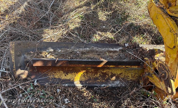 image for item EU7355 1971 Caterpillar 12F rigid frame motor grader