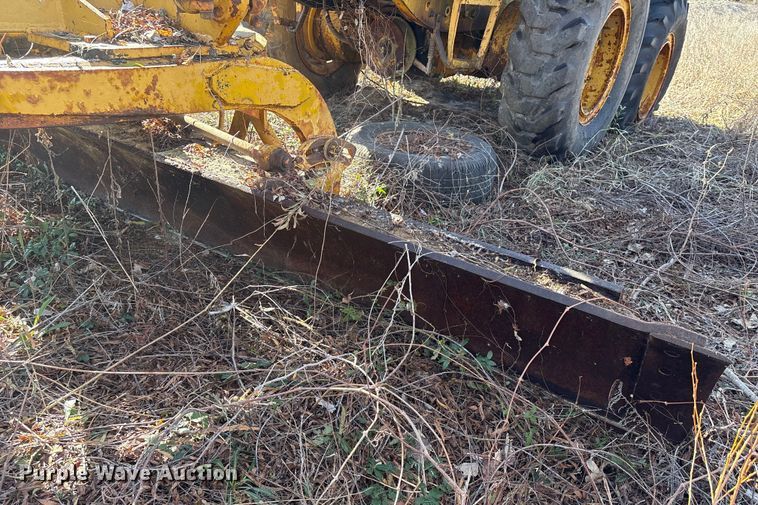 image for item EU7355 1971 Caterpillar 12F rigid frame motor grader