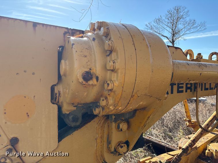 image for item EU7355 1971 Caterpillar 12F rigid frame motor grader