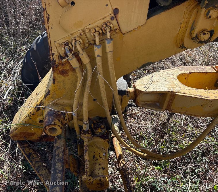 image for item EU7355 1971 Caterpillar 12F rigid frame motor grader