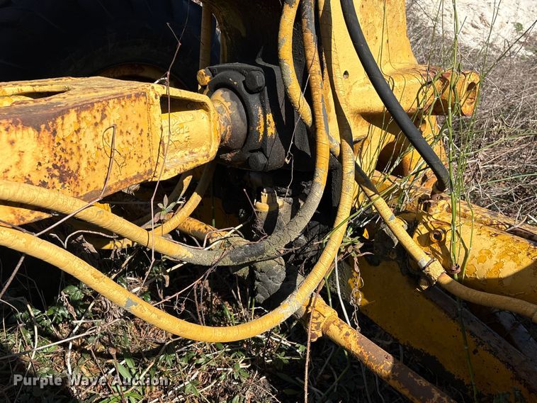 image for item EU7355 1971 Caterpillar 12F rigid frame motor grader