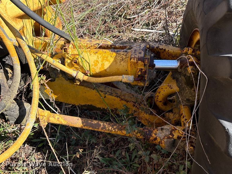 image for item EU7355 1971 Caterpillar 12F rigid frame motor grader