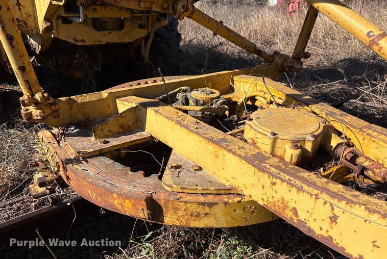 image for item EU7355 1971 Caterpillar 12F rigid frame motor grader
