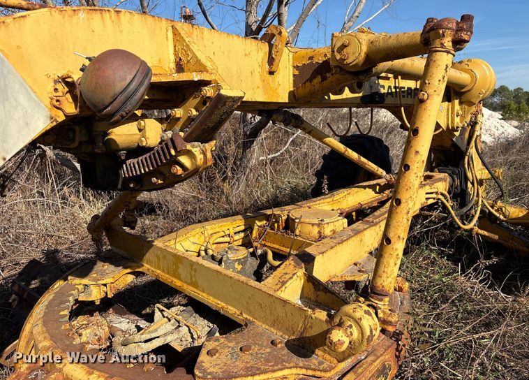 image for item EU7355 1971 Caterpillar 12F rigid frame motor grader