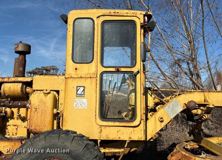 image for item EU7355 1971 Caterpillar 12F rigid frame motor grader