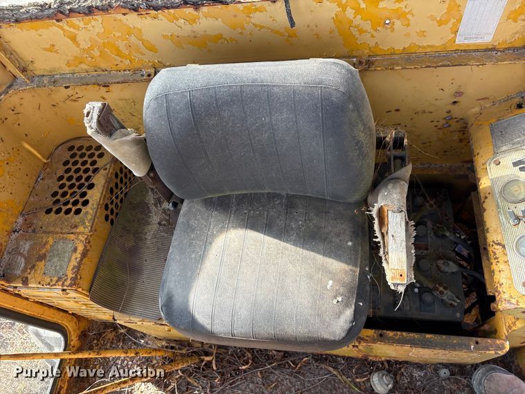 image for item EU7355 1971 Caterpillar 12F rigid frame motor grader