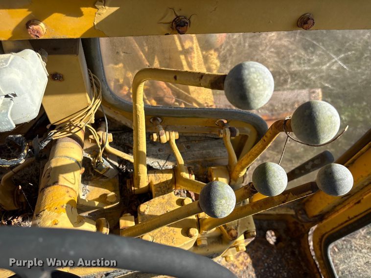 image for item EU7355 1971 Caterpillar 12F rigid frame motor grader