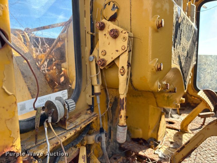 image for item EU7355 1971 Caterpillar 12F rigid frame motor grader