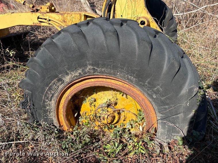 image for item EU7355 1971 Caterpillar 12F rigid frame motor grader