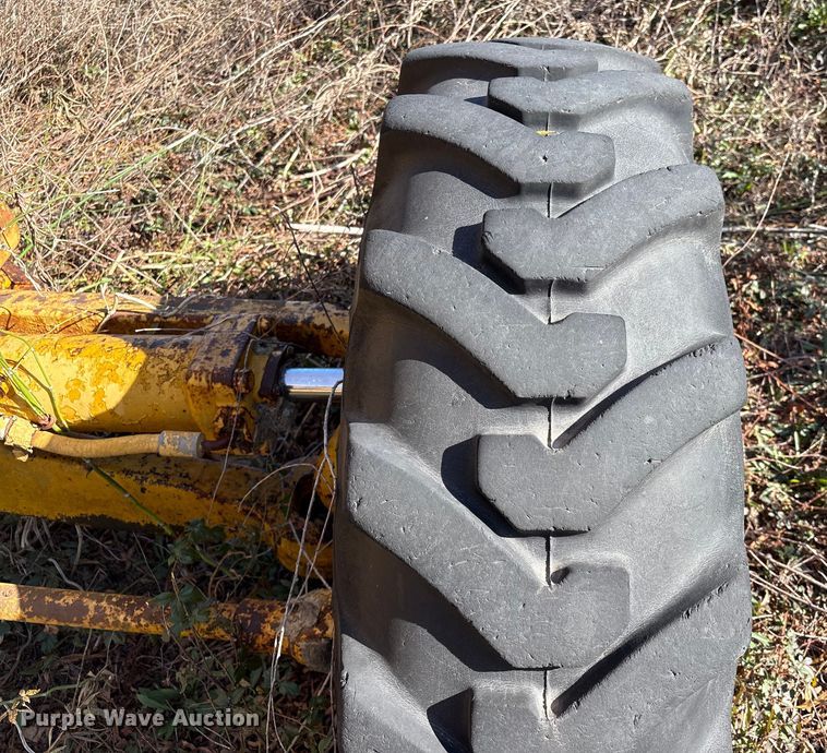 image for item EU7355 1971 Caterpillar 12F rigid frame motor grader