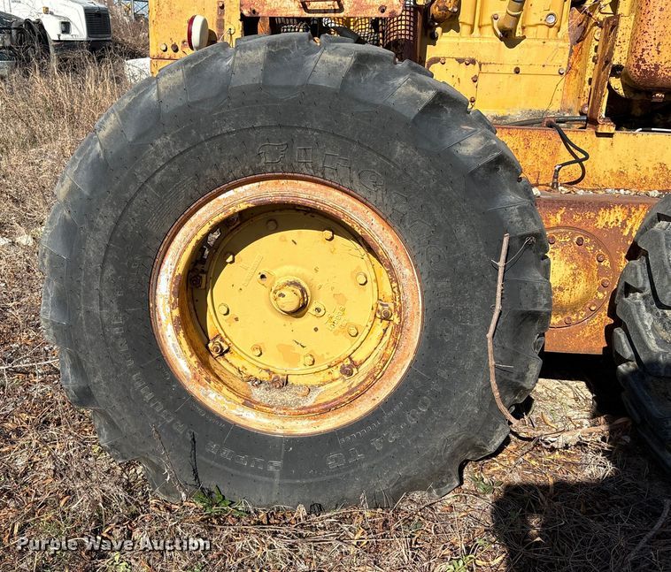 image for item EU7355 1971 Caterpillar 12F rigid frame motor grader