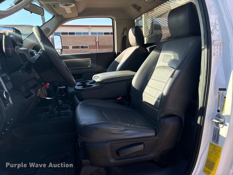 image for item EU7367 2017 RAM 5500 bucket truck