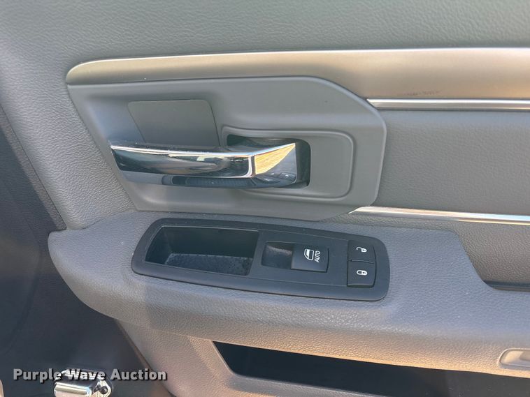 image for item EU7367 2017 RAM 5500 bucket truck