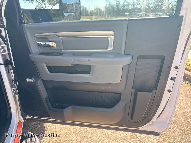 image for item EU7367 2017 RAM 5500 bucket truck