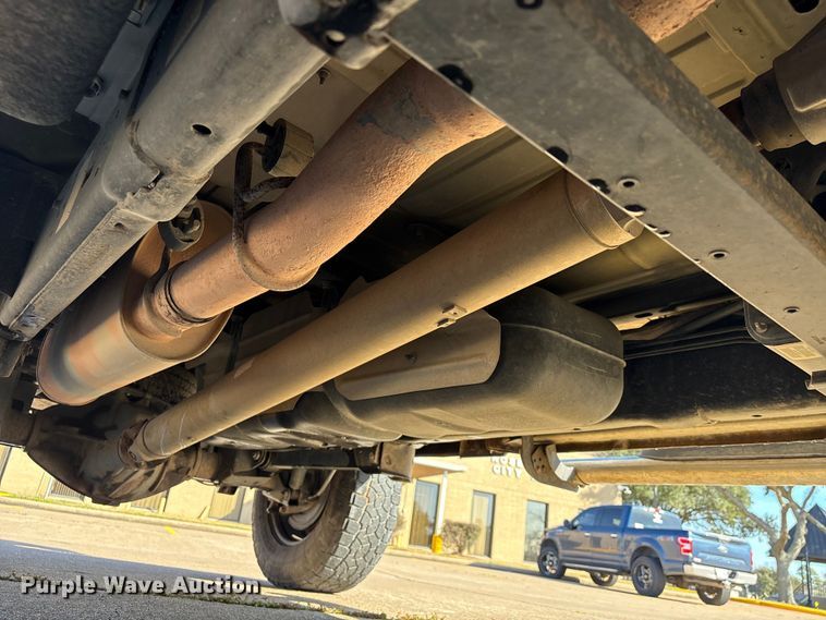 image for item EU7368 2018 RAM 2500 Crew Cab pickup truck