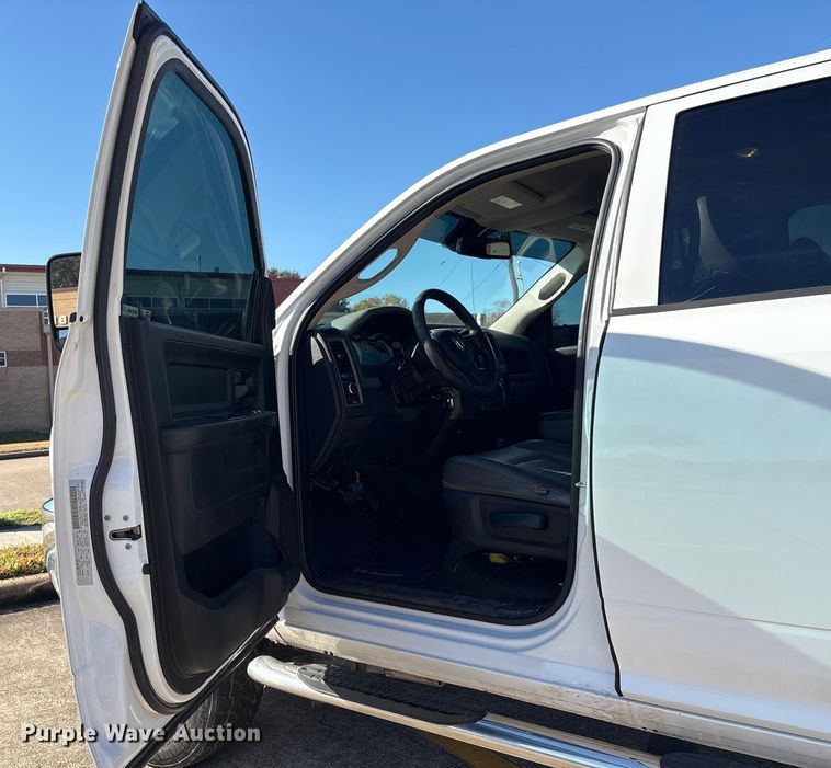 image for item EU7368 2018 RAM 2500 Crew Cab pickup truck