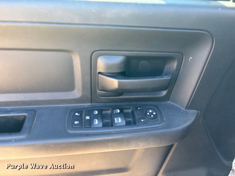 image for item EU7368 2018 RAM 2500 Crew Cab pickup truck