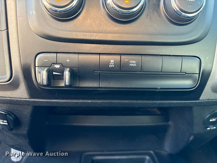 image for item EU7368 2018 RAM 2500 Crew Cab pickup truck