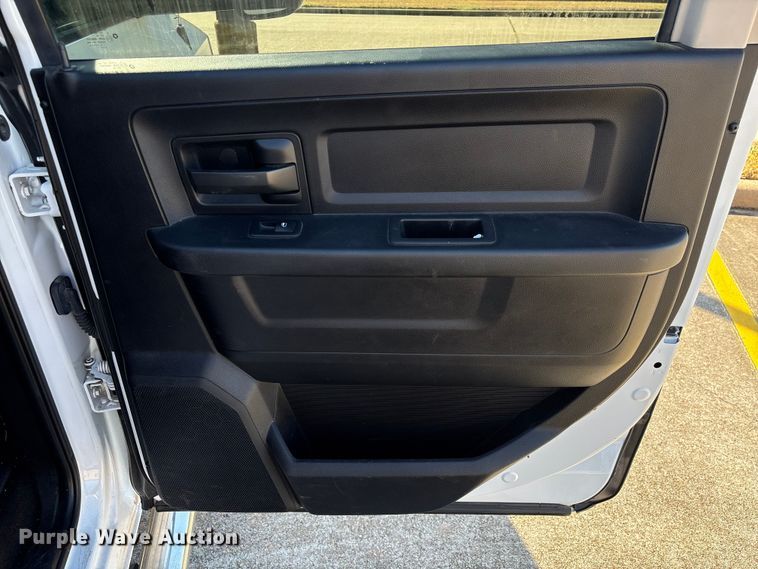 image for item EU7368 2018 RAM 2500 Crew Cab pickup truck