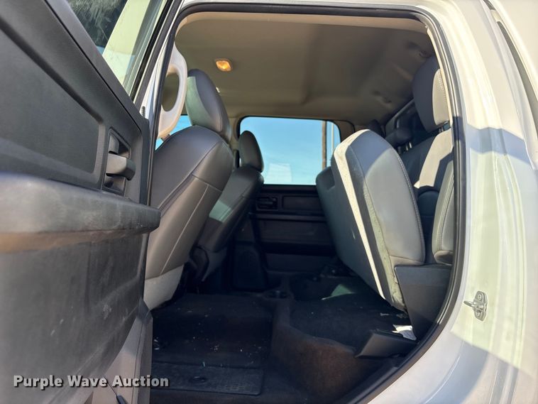 image for item EU7368 2018 RAM 2500 Crew Cab pickup truck