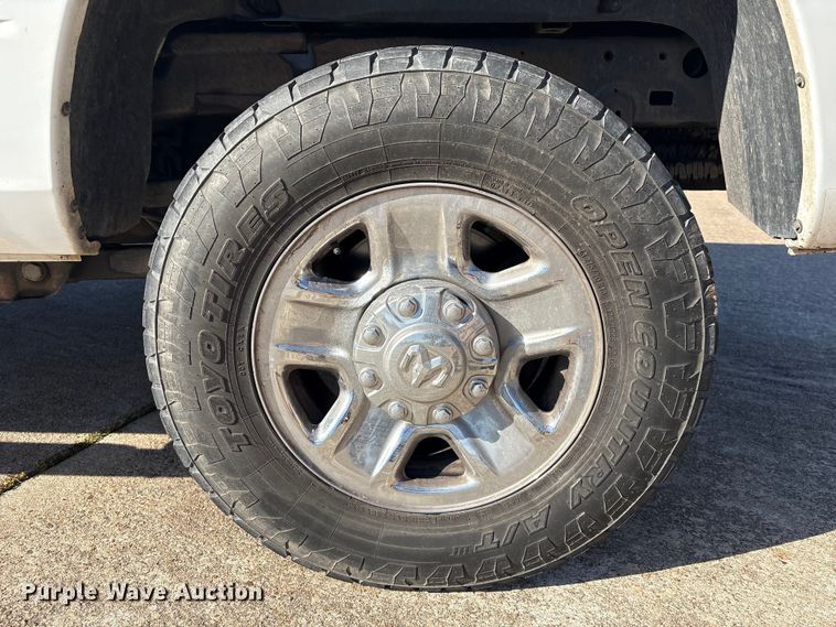 image for item EU7368 2018 RAM 2500 Crew Cab pickup truck