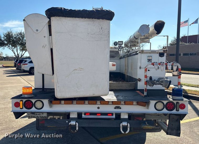 image for item EU7369 2016 RAM 5500 bucket truck