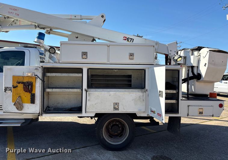 image for item EU7369 2016 RAM 5500 bucket truck