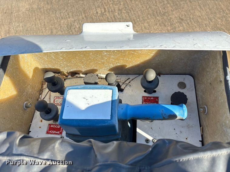 image for item EU7369 2016 RAM 5500 bucket truck