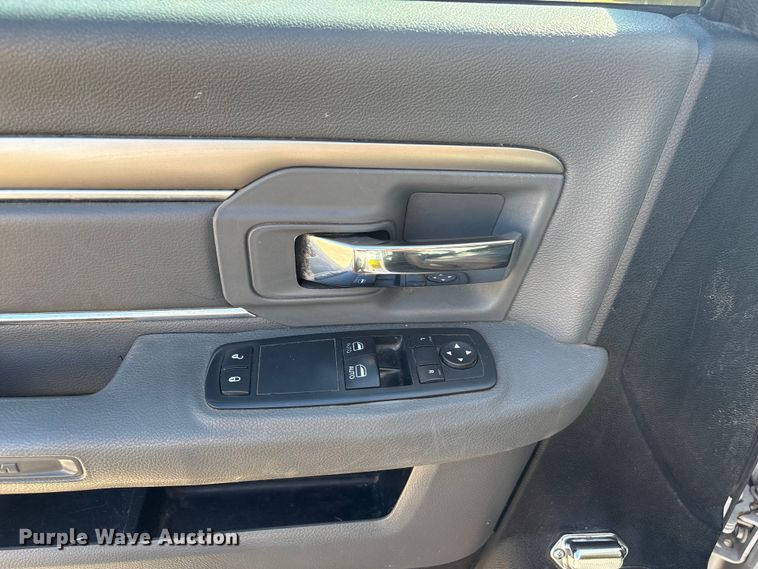 image for item EU7369 2016 RAM 5500 bucket truck