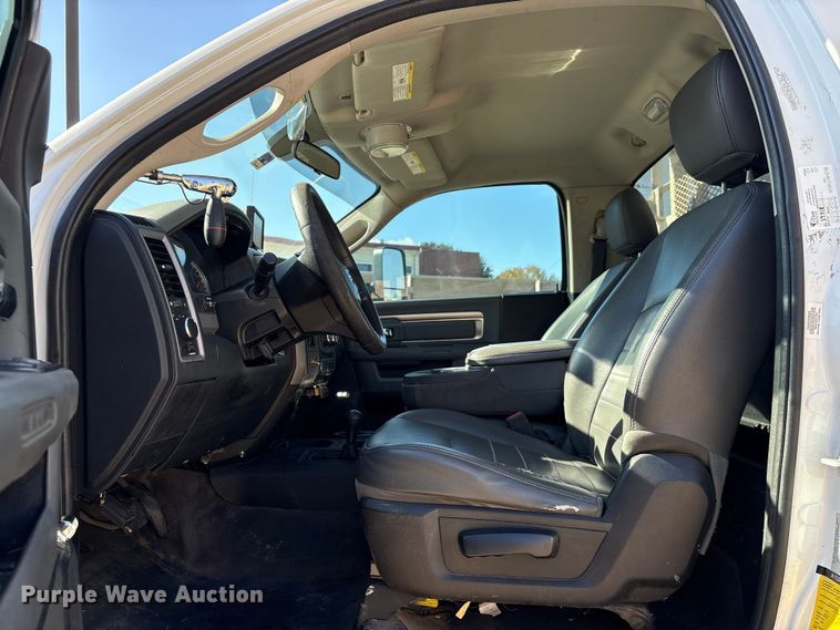 image for item EU7369 2016 RAM 5500 bucket truck