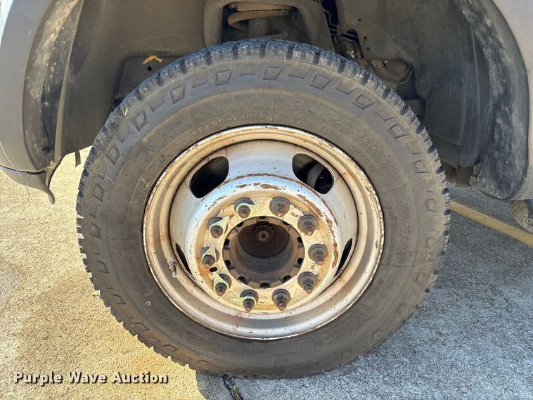 image for item EU7369 2016 RAM 5500 bucket truck