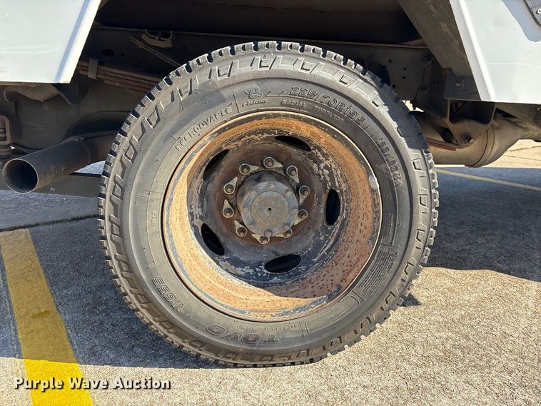 image for item EU7369 2016 RAM 5500 bucket truck