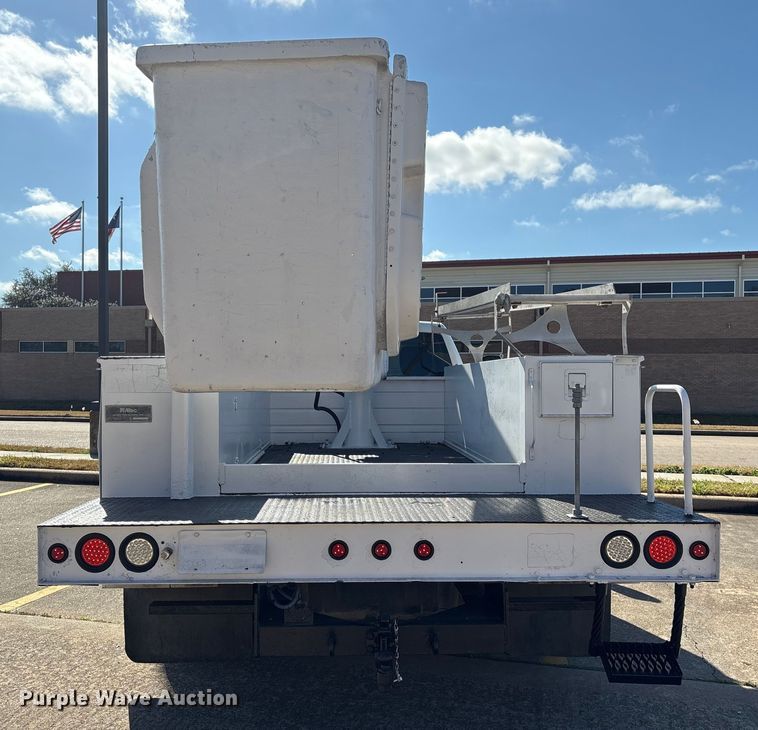 image for item EU7370 2015 RAM 3500 bucket truck