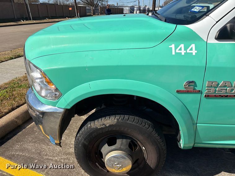 image for item EU7370 2015 RAM 3500 bucket truck