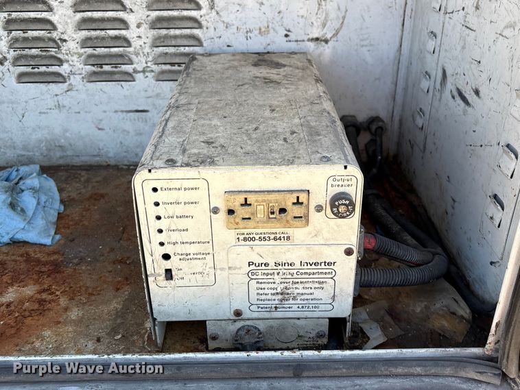 image for item EU7370 2015 RAM 3500 bucket truck