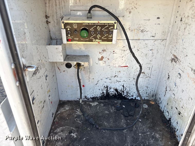 image for item EU7370 2015 RAM 3500 bucket truck