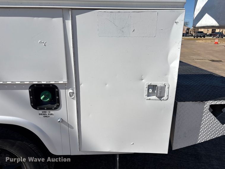 image for item EU7370 2015 RAM 3500 bucket truck