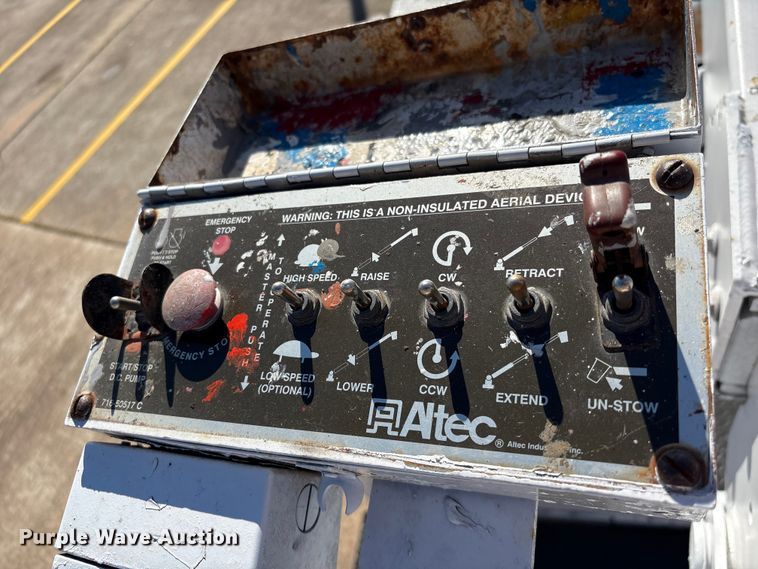 image for item EU7370 2015 RAM 3500 bucket truck