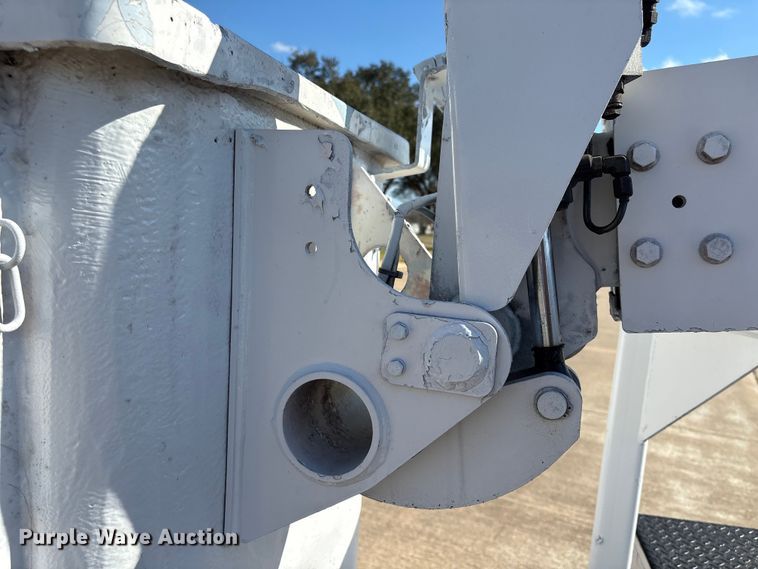 image for item EU7370 2015 RAM 3500 bucket truck