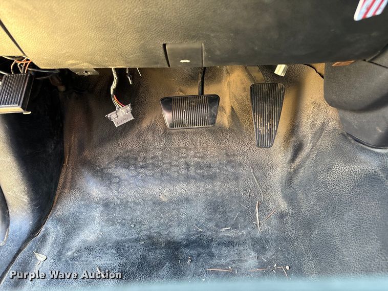 image for item EU7370 2015 RAM 3500 bucket truck