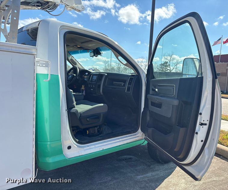 image for item EU7370 2015 RAM 3500 bucket truck