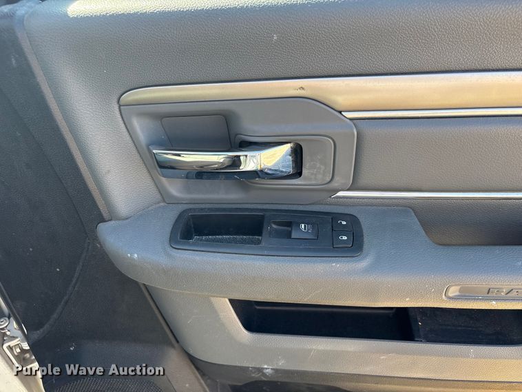 image for item EU7370 2015 RAM 3500 bucket truck