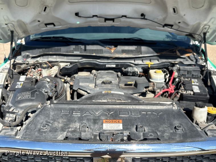 image for item EU7370 2015 RAM 3500 bucket truck