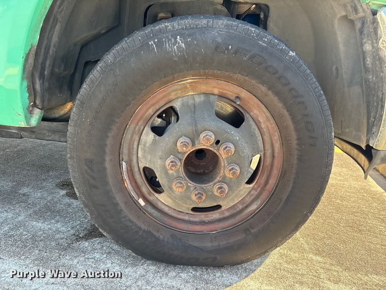 image for item EU7370 2015 RAM 3500 bucket truck