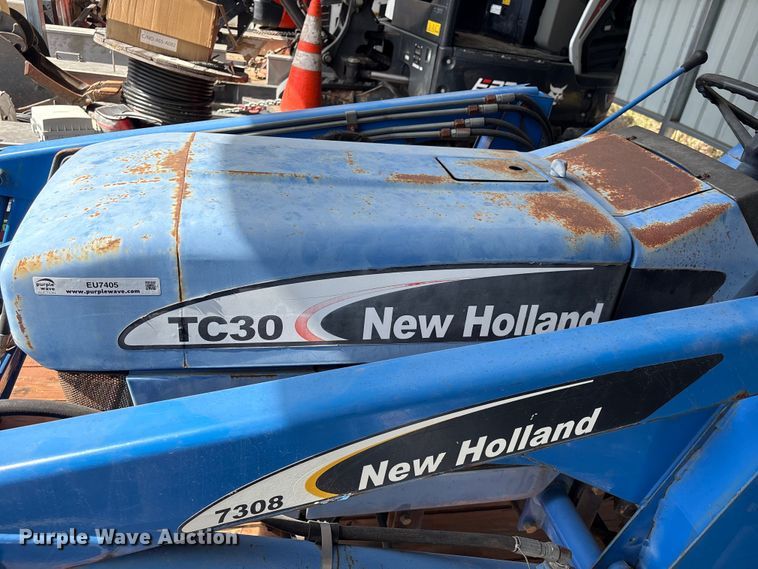image for item EU7405 New Holland TC30 MFWD tractor