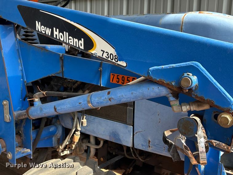 image for item EU7405 New Holland TC30 MFWD tractor