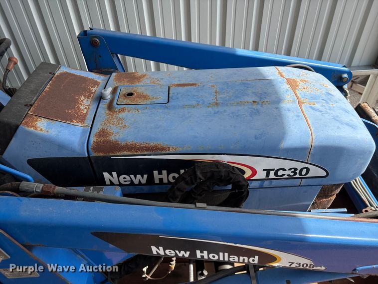 image for item EU7405 New Holland TC30 MFWD tractor