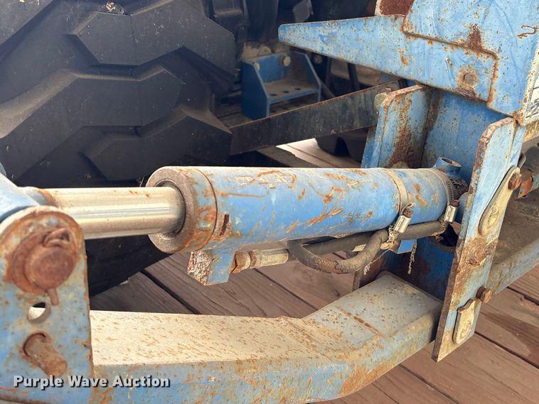 image for item EU7405 New Holland TC30 MFWD tractor