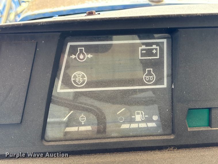 image for item EU7405 New Holland TC30 MFWD tractor