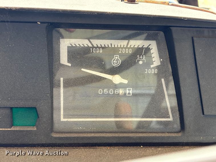 image for item EU7405 New Holland TC30 MFWD tractor